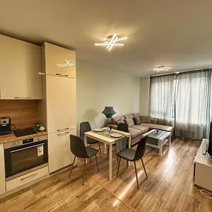 Cloud 9 By Lmg Apartamento